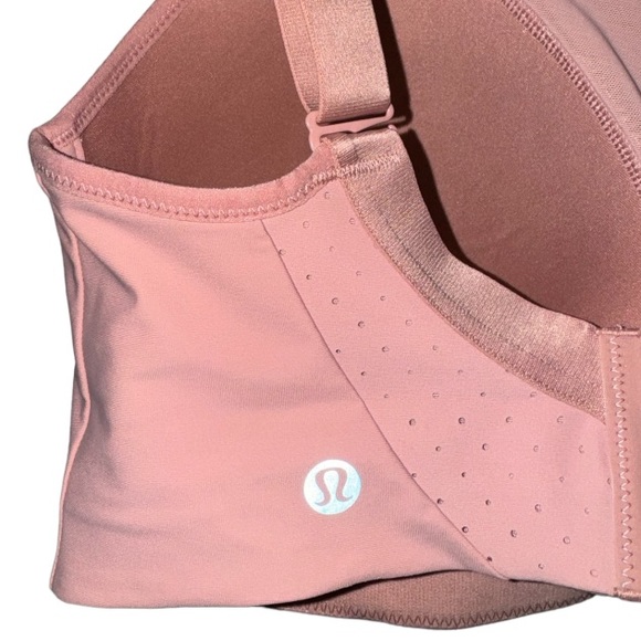 NWOT LULULEMON Run Times High Support Pink Pastel Sports Bra Size 34E / 32DD - Picture 6 of 15